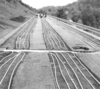 Kötü Kış Şartlarında Yollar Bakır Borularla Isıtılıyor